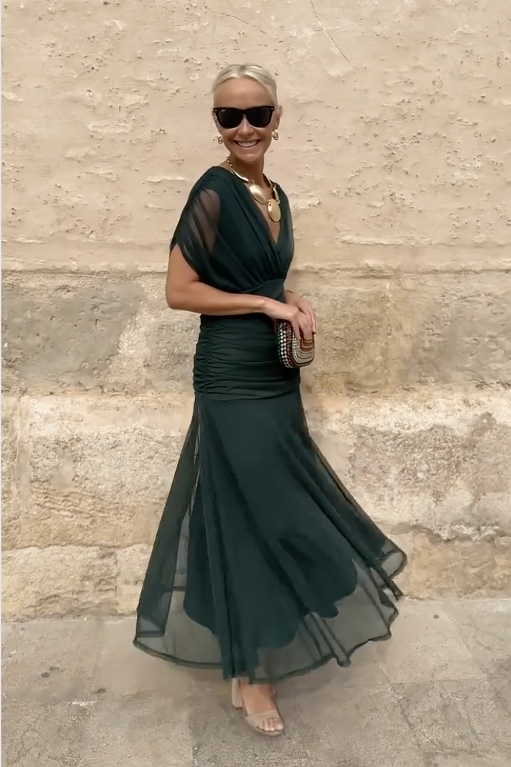 Luisa | Elegant Long Evening Dress with V-Neck
