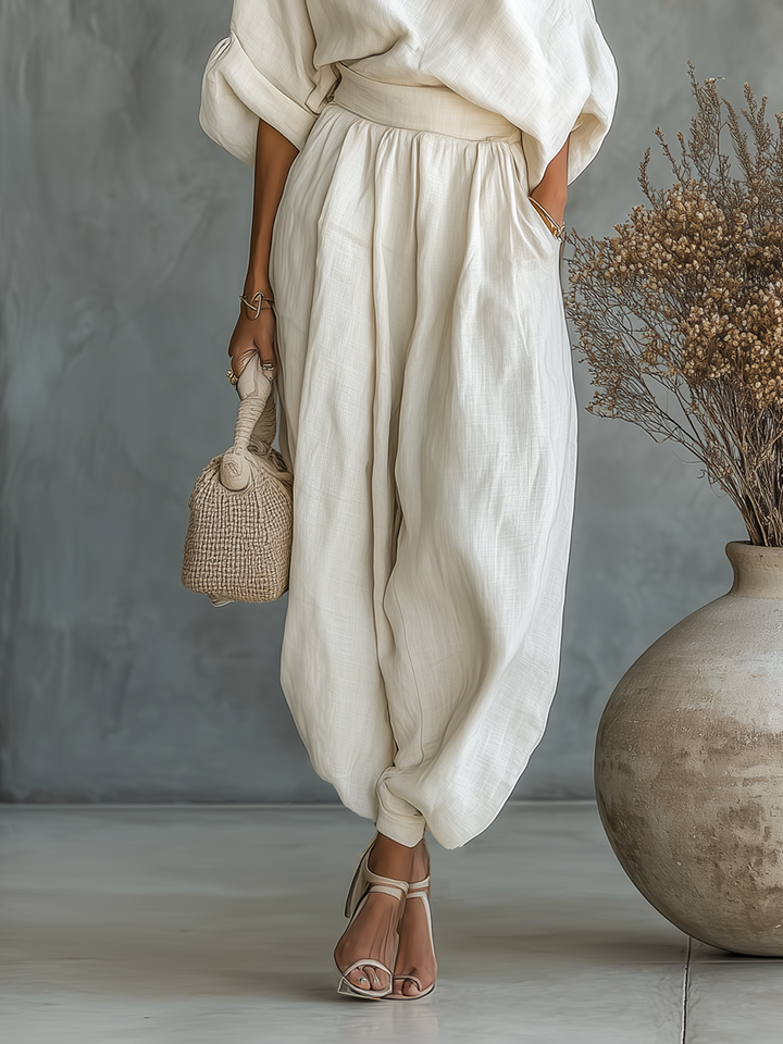 Lisa - Set with Off-Shoulder Top and Tapered Pants