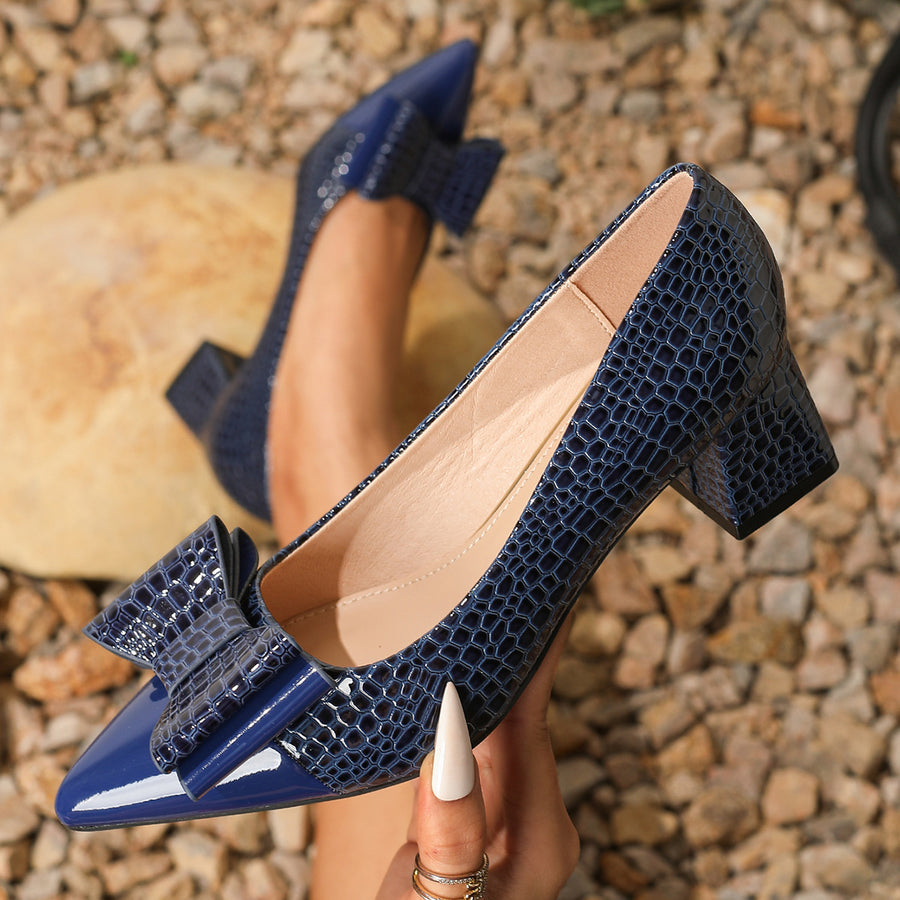 Niliya – Shoes with Pointed Toe and Bow