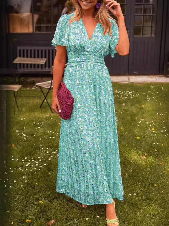 Elis – Long and Flowing Dress with Floral Print