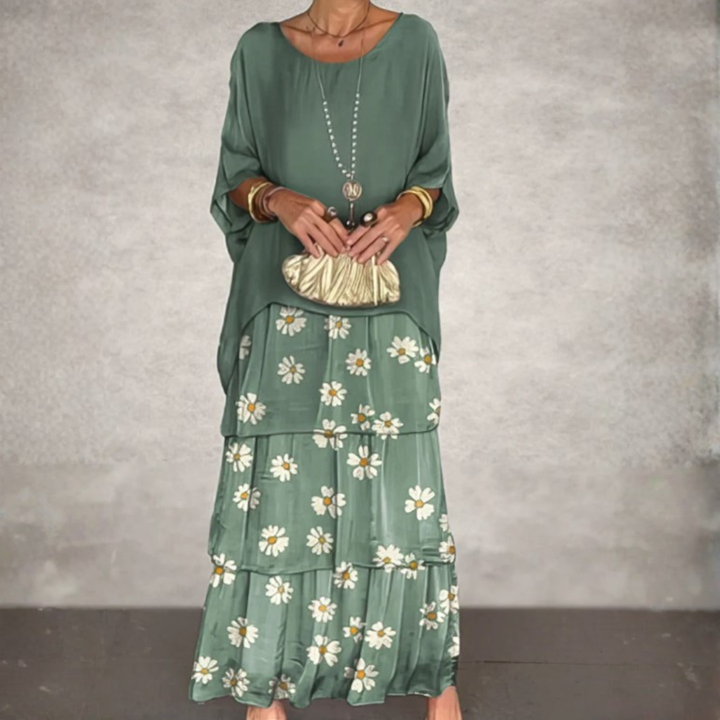 Lara – Long and Elegant Dress