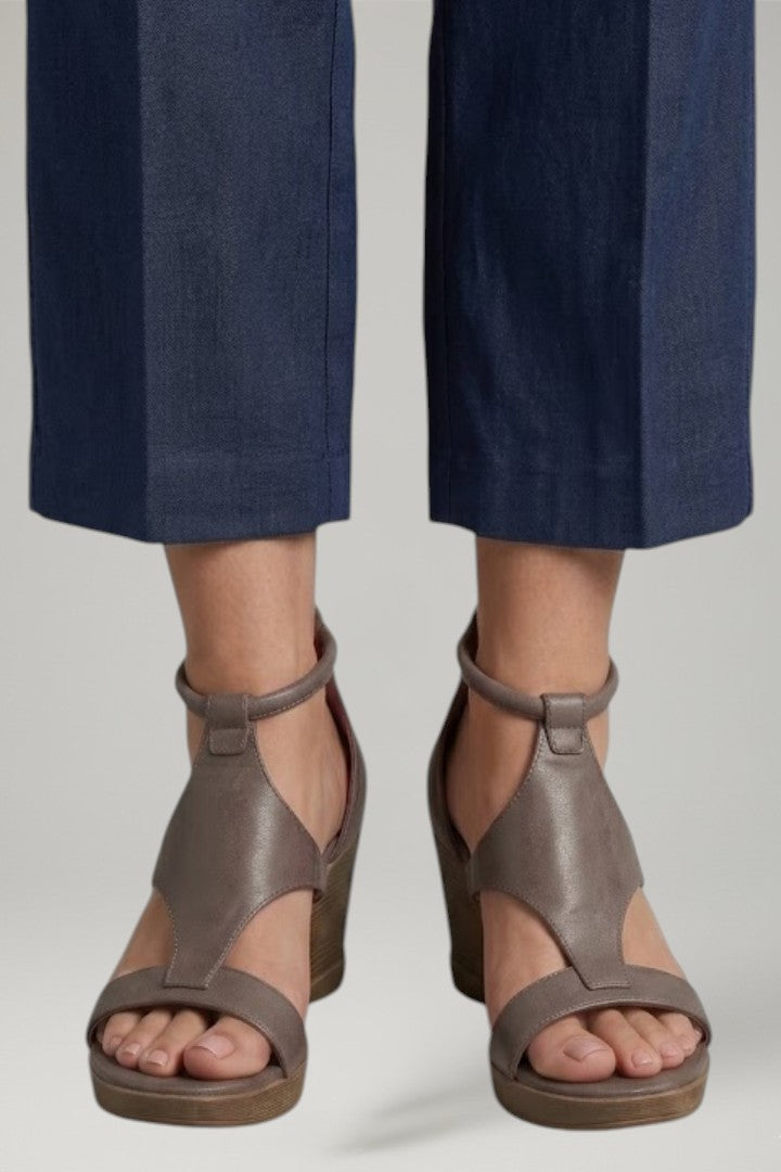 Zoey | Women's Orthopaedic Sandals with Cushioned Footbed and Heel