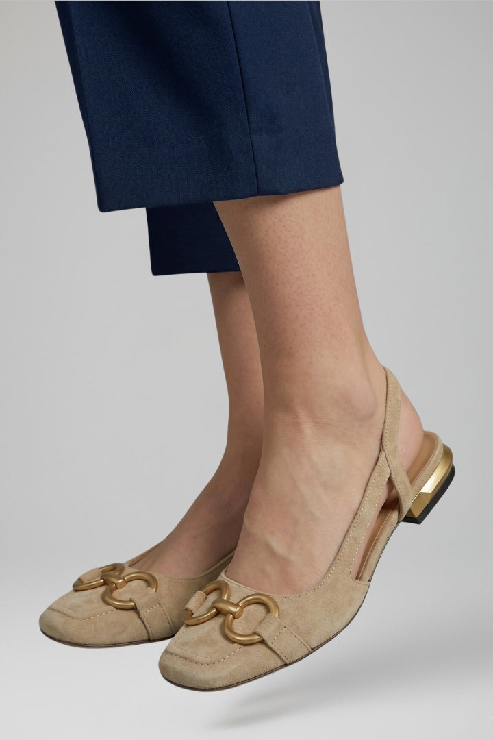 Nadina | Women's Sandals with Adjustable Buckle and Cushioned Footbed